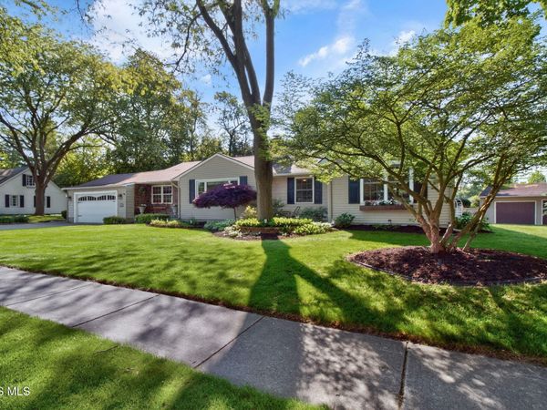 142 Wilkshire Drive , Waterville, OH 43566