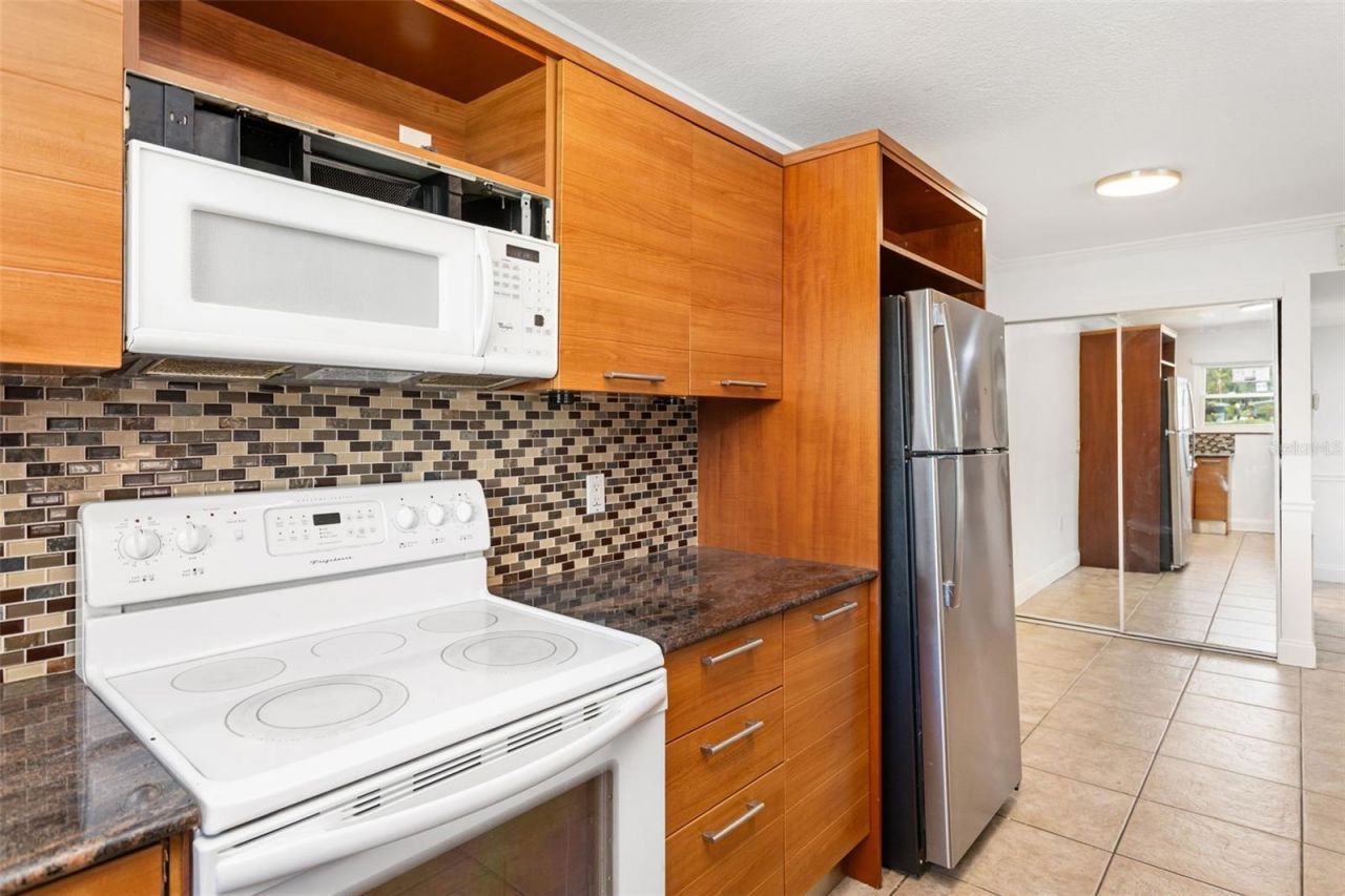 2948 Clark Road , Unit 121, Sarasota, FL 34231 Photo
