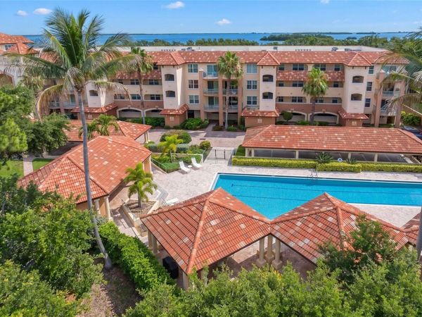 1695 PINELLAS BAYWAY S, Unit D1, TIERRA VERDE, FL 33715