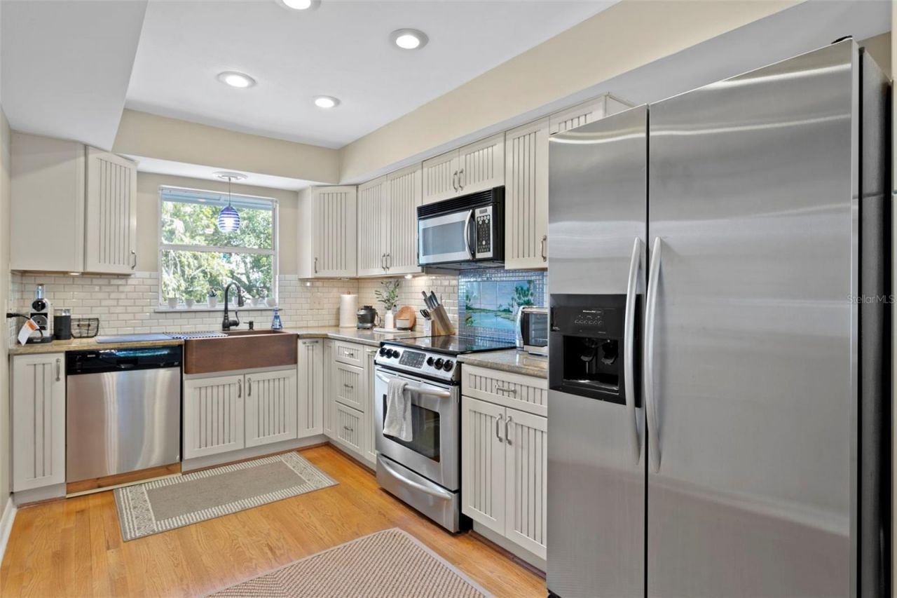 4863 W Flamingo Road , Unit 2, Tampa, FL 33611 Photo