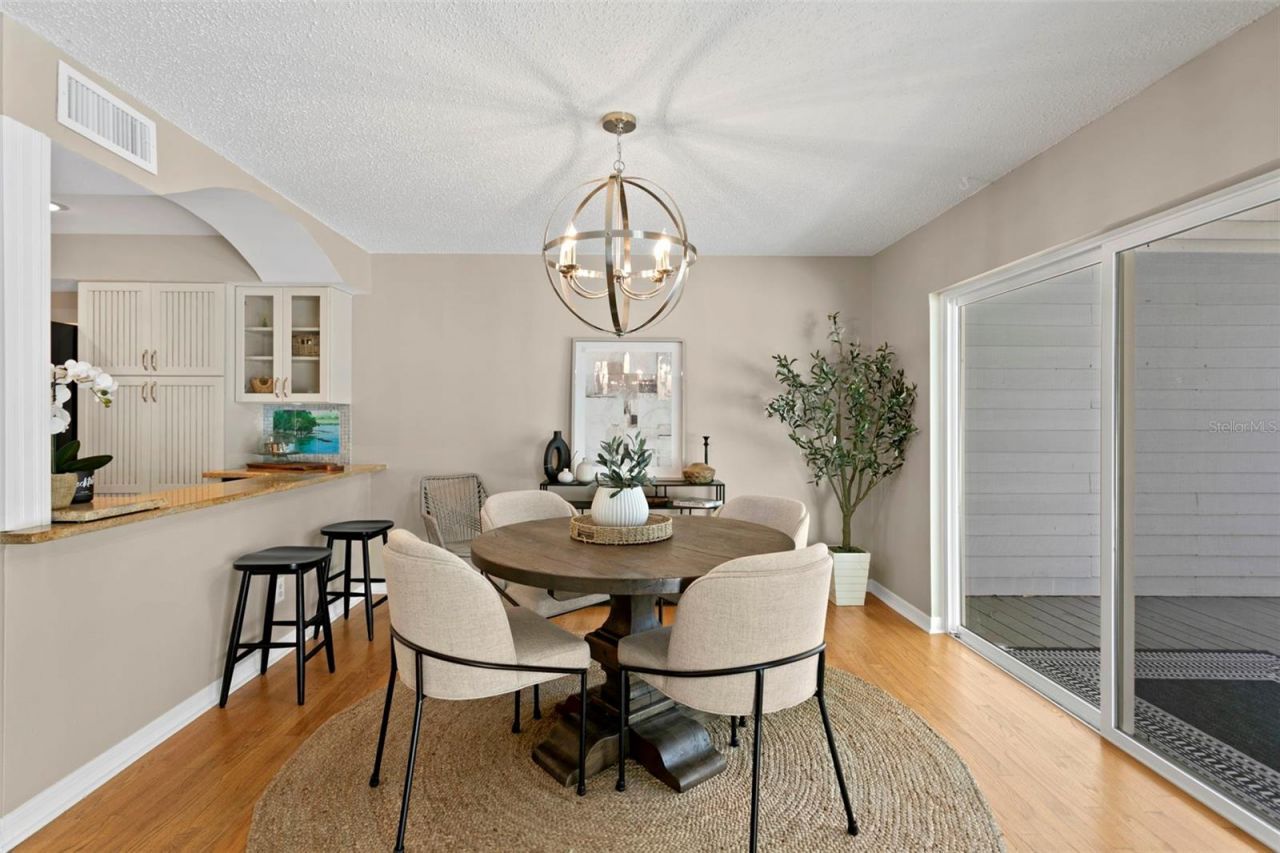 4863 W Flamingo Road , Unit 2, Tampa, FL 33611 Photo