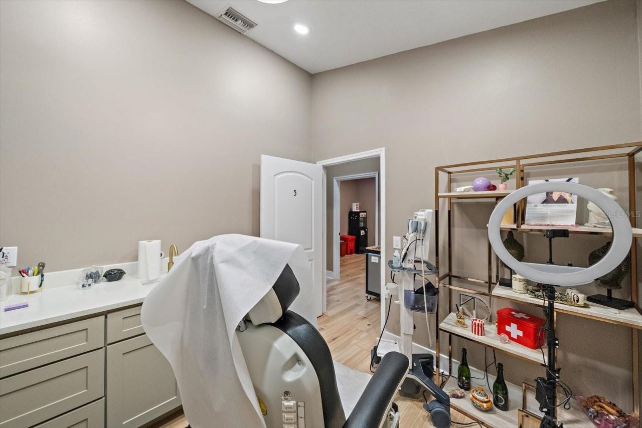 2500 Sunset Point Road , Clearwater, FL 33765 Photo
