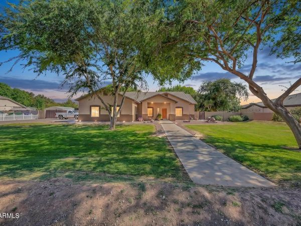 2141 E Melrose Street, Gilbert, AZ 85297