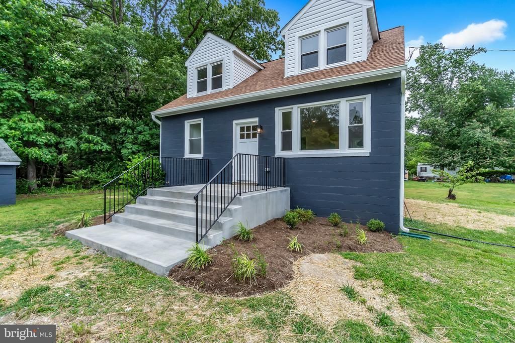16036 Rogers Clark Boulevard , Bowling Green, VA 22427 Main Photo