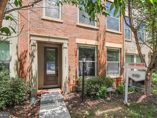 42274 HAMPTON WOODS TERRACE, ASHBURN, VA 20148