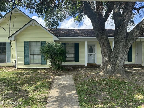 4215 Ingalls Avenue, Pascagoula, MS 39581