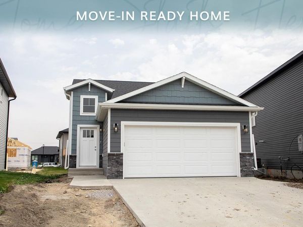 6782 Meadow View Drive S, Fargo, ND 58104