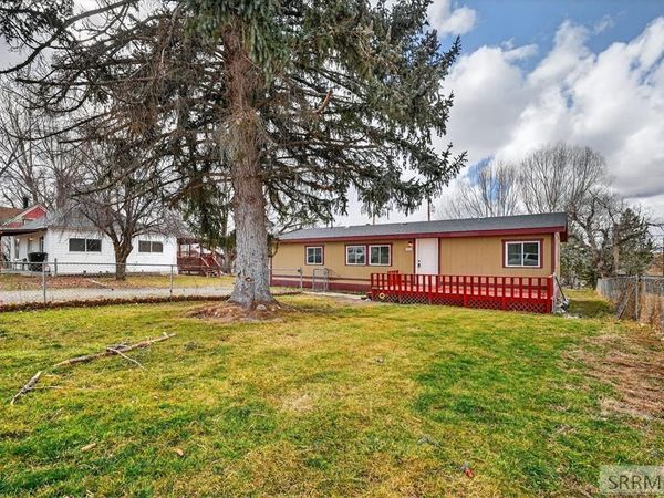 228 McKinley Avenue, AMERICAN FALLS, ID 83211