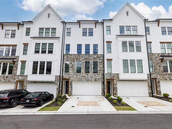 2722 Thornewilde Way, Atlanta, GA 30339