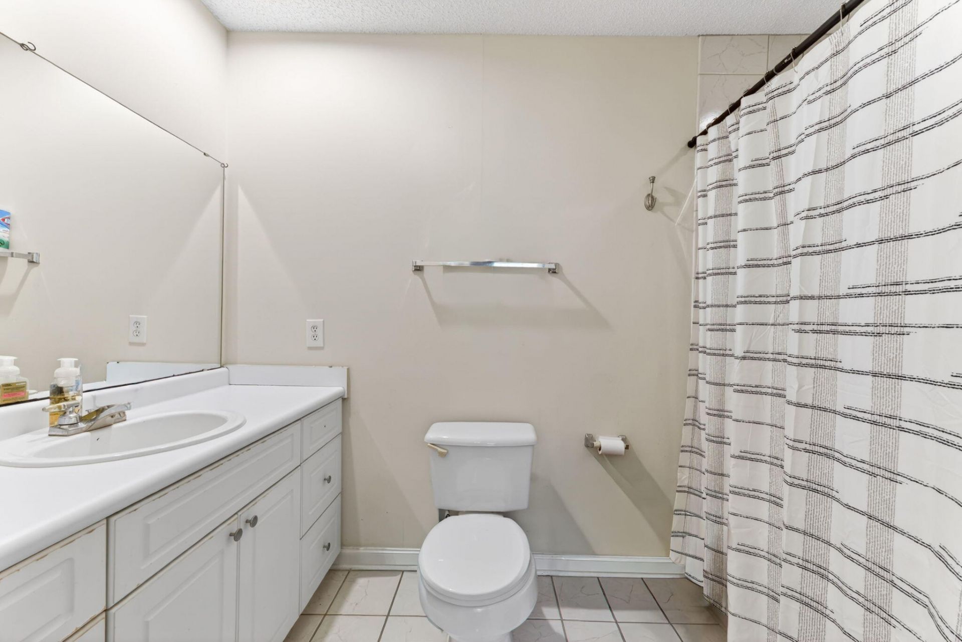 4803 Habersham Lane Photo 25