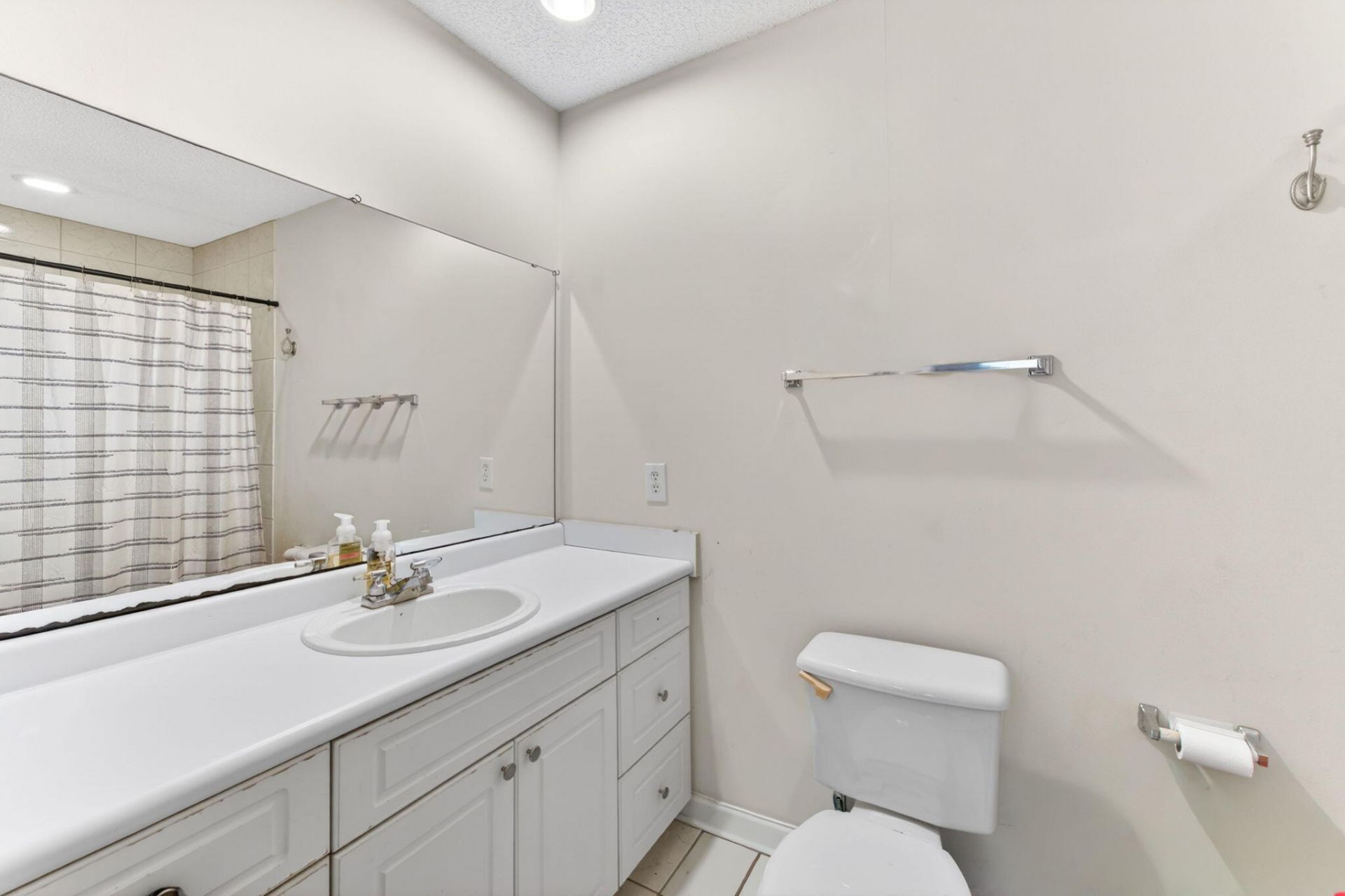 4803 Habersham Lane Photo 26
