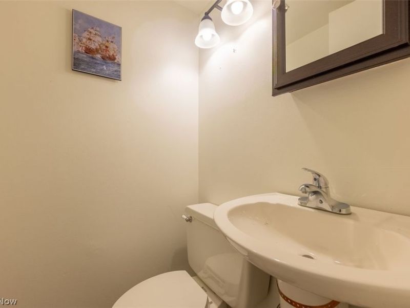 1651 Mentor Avenue , Unit 2705, Painesville, OH 44077 Photo 16