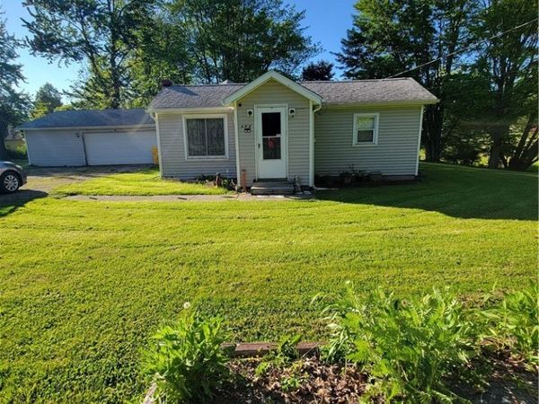 498 Walnut Street , Conneaut, OH 44030