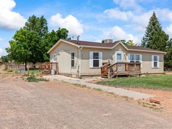 275 N 100 E, Torrey, UT 84775