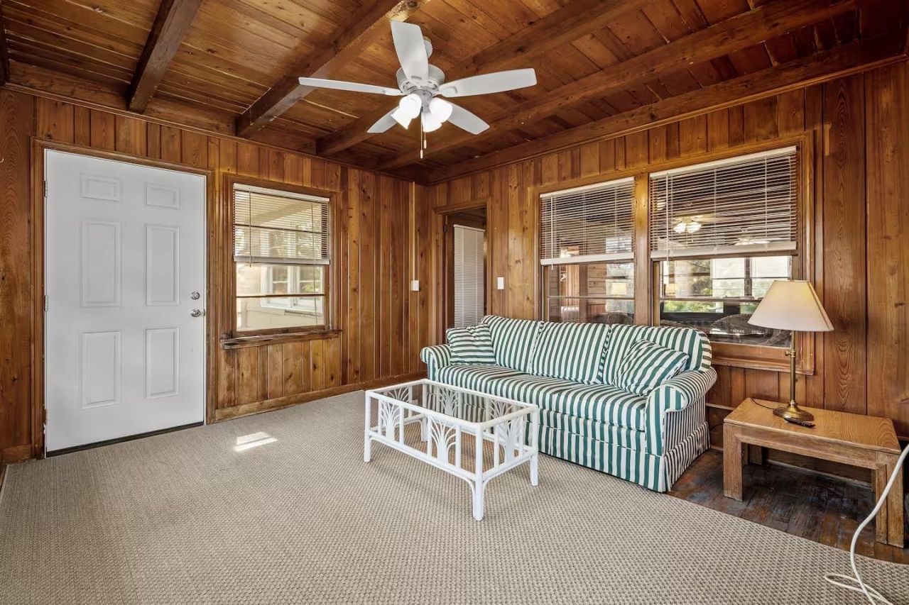 1505 Edge Dr.  Photo 18