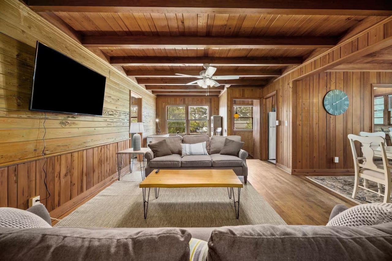 1505 Edge Dr.  Photo 6
