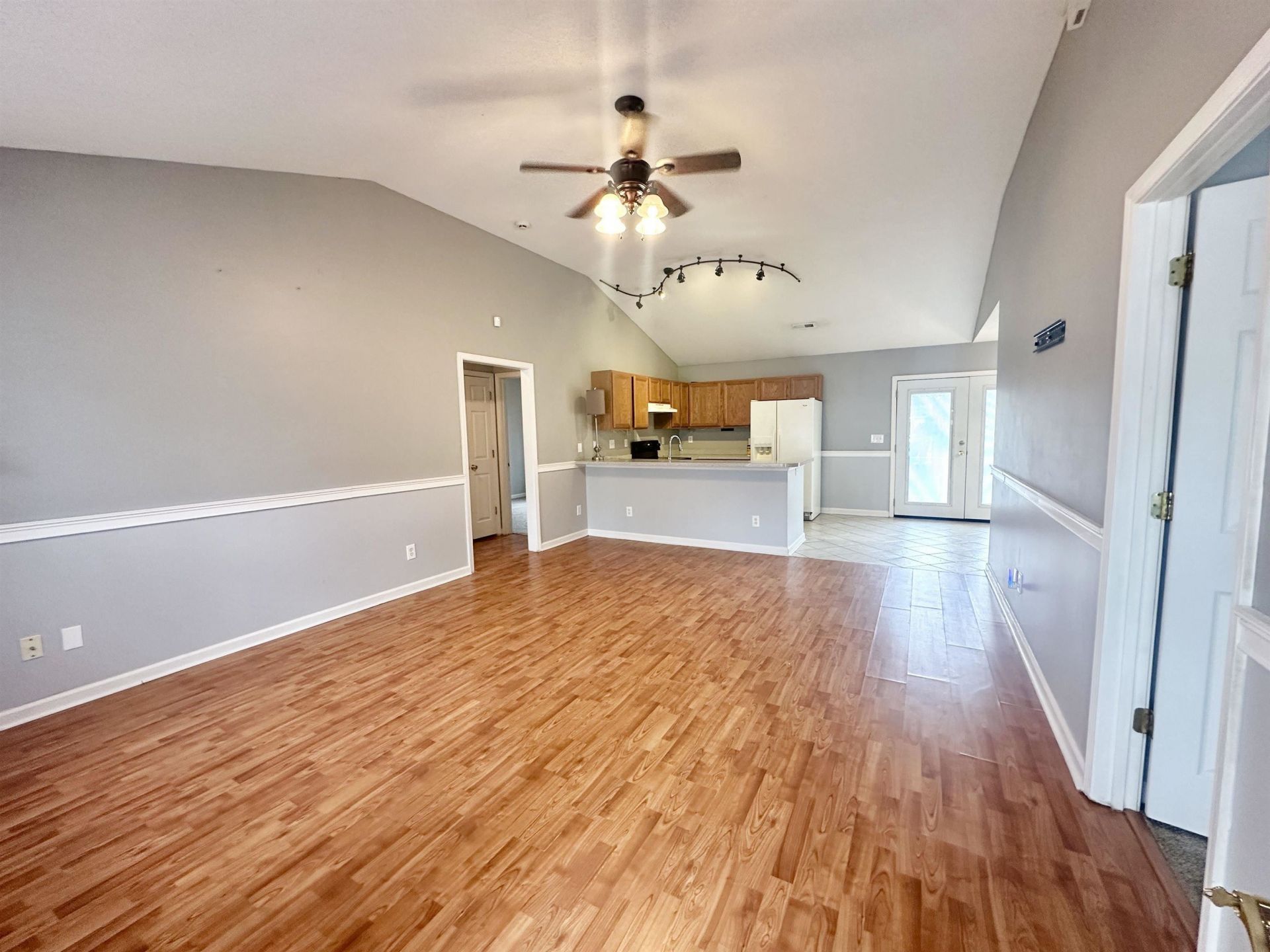 1336 Eagle Terrace Ct.  Photo 4