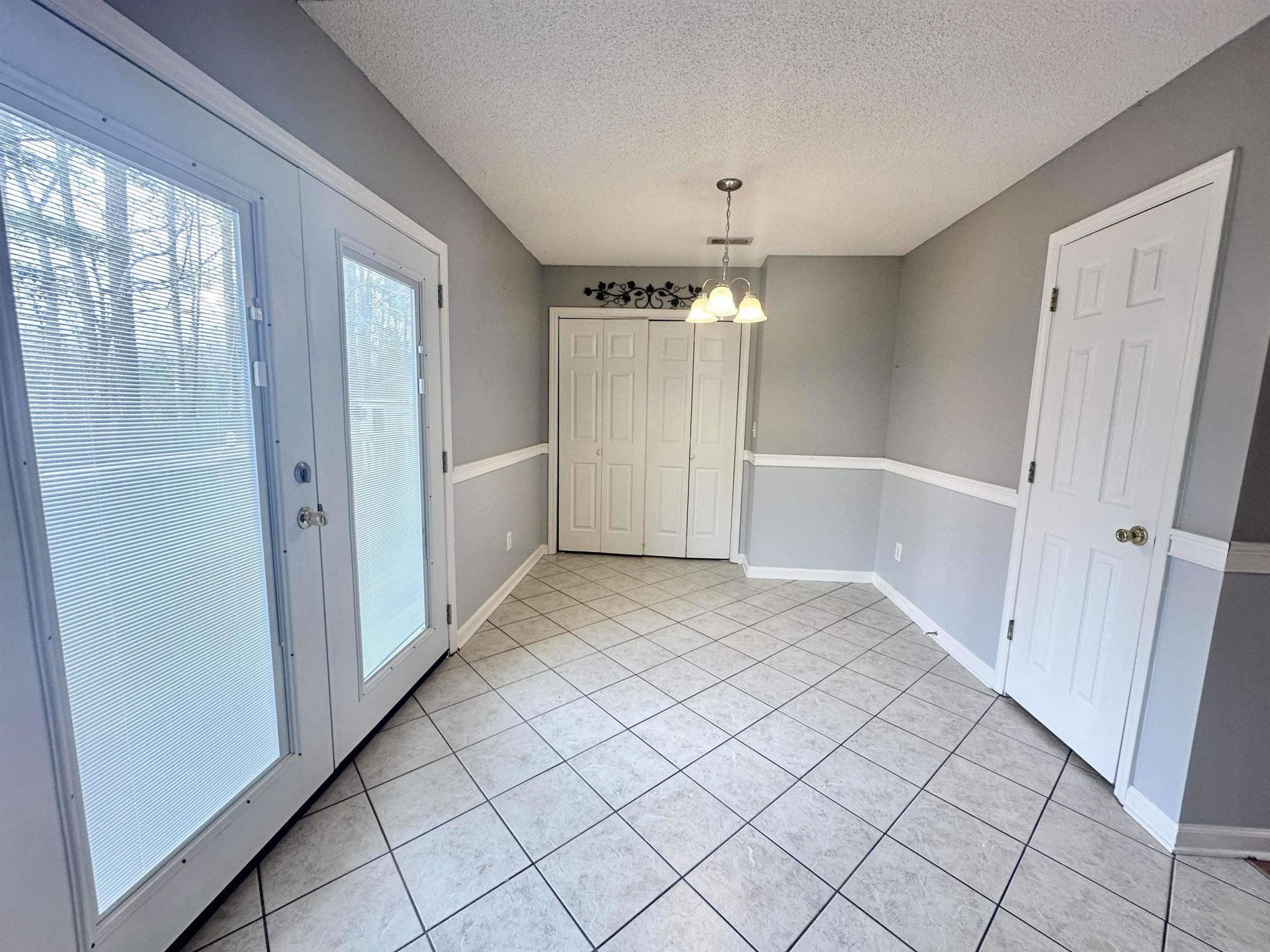 1336 Eagle Terrace Ct.  Photo 8