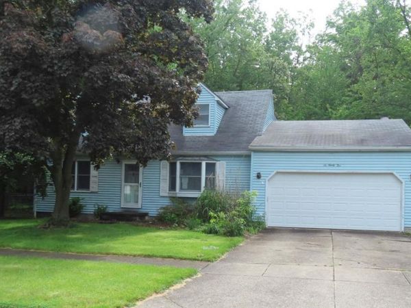 695 Morris Drive, Vermilion, OH 44089