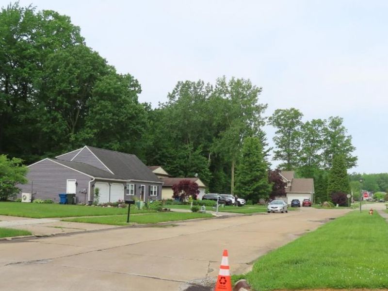 695 Morris Drive, Vermilion, OH 44089 Photo 13