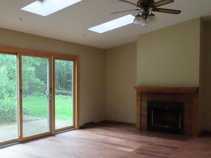 695 Morris Drive, Vermilion, OH 44089 Photo 3