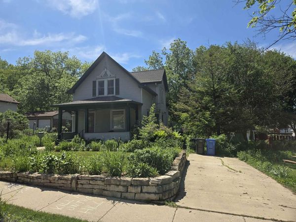 1724 Parmenter Street, Middleton, WI 53562