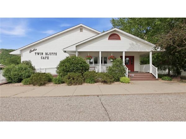 286 S WI-35, Nelson, WI 54756