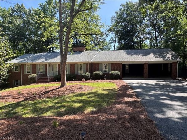 603 Shannon Road , Asheboro, NC 27203
