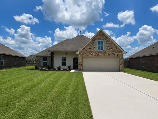 23154 Arcwood Dr, Denham Springs, LA 70726