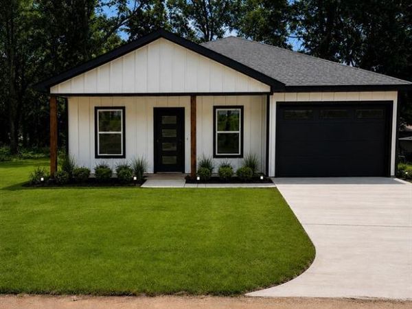 706 High Street, Marshall, TX 75670