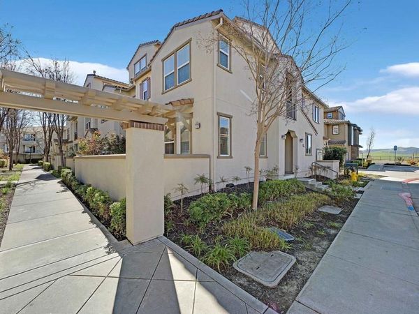 5216 Fioli Loop, San Ramon, CA 94582