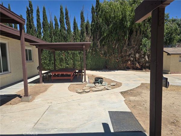 7215 Lyons, Unit 2, Hesperia, CA 92345