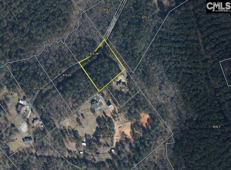 310 Douglas Road Photo 4