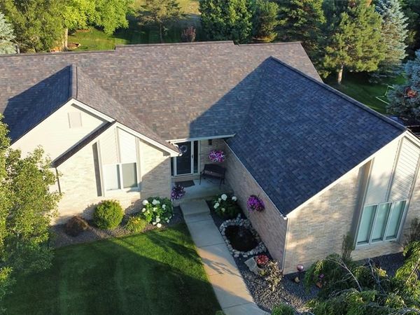 9095 Rotondo Drive, Hartland Twp, MI 48855