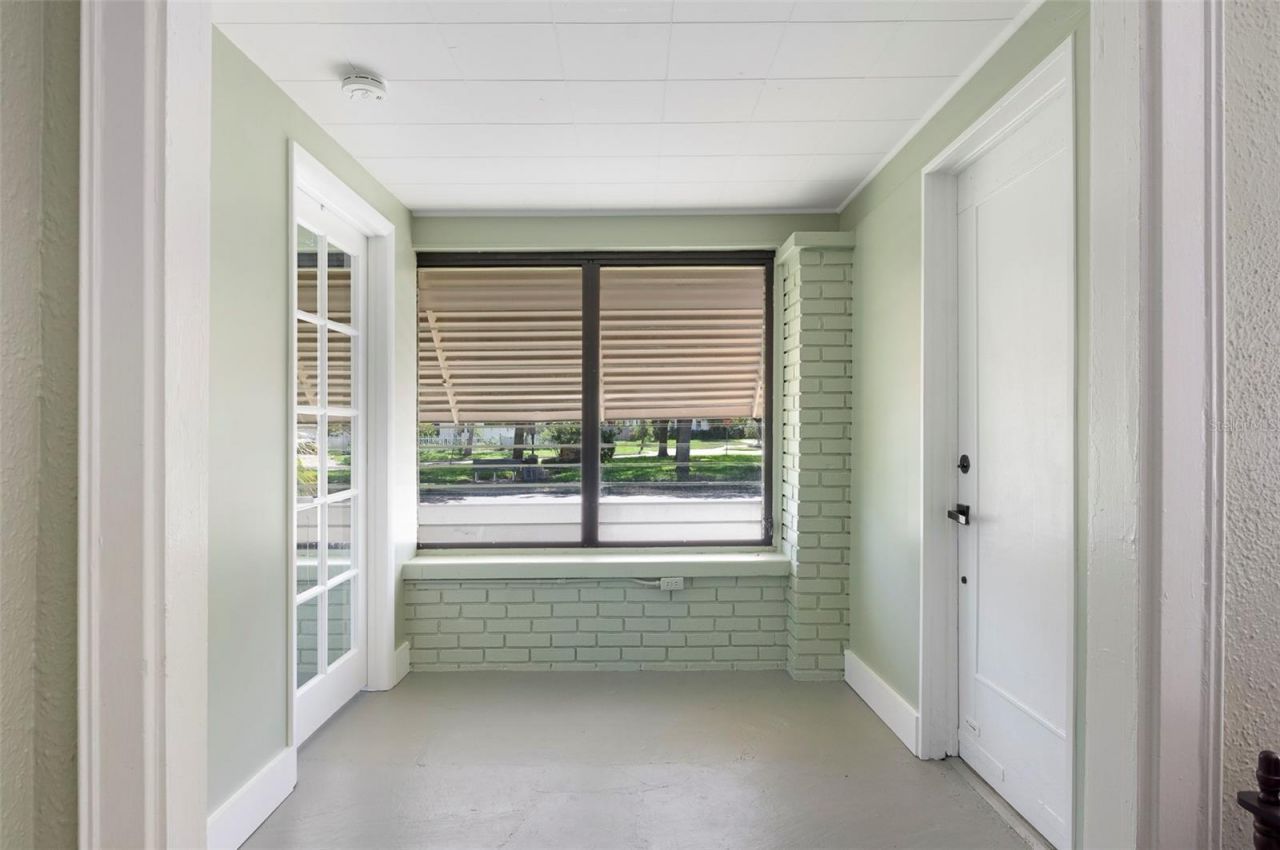 2521 4th Street S, Saint Petersburg, FL 33705 Photo