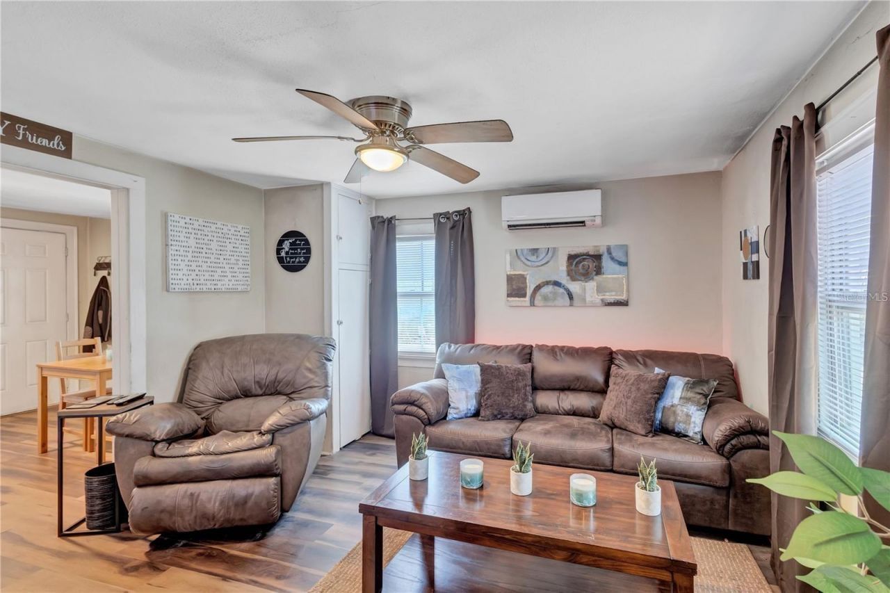 2521 4th Street S, Saint Petersburg, FL 33705 Photo