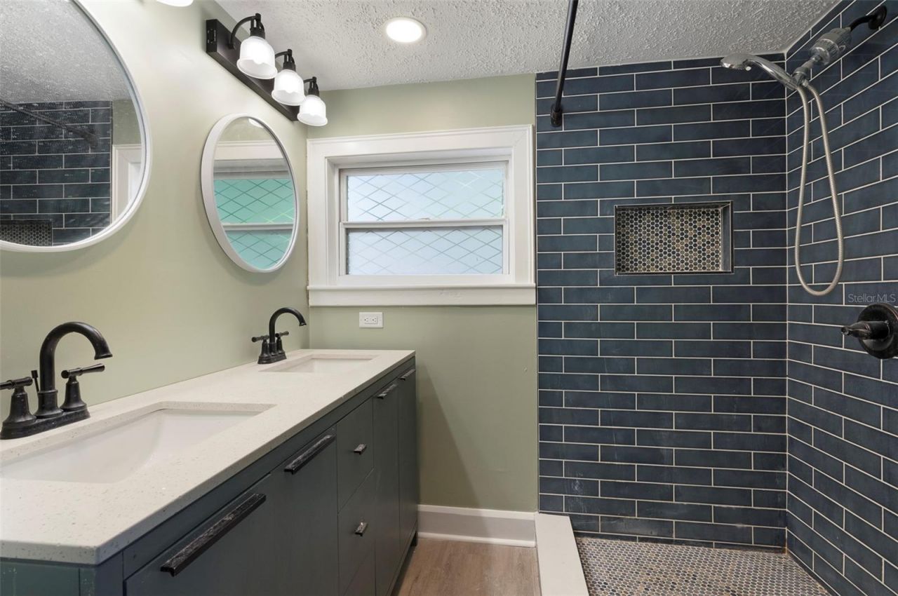 2521 4th Street S, Saint Petersburg, FL 33705 Photo