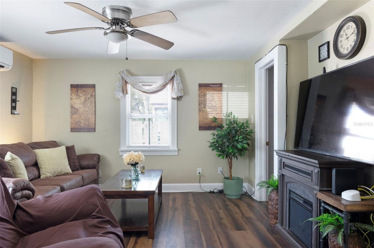 2521 4th Street S, Saint Petersburg, FL 33705 Photo