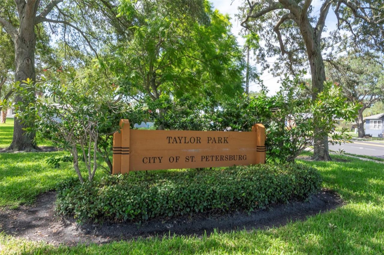 2521 4th Street S, Saint Petersburg, FL 33705 Photo