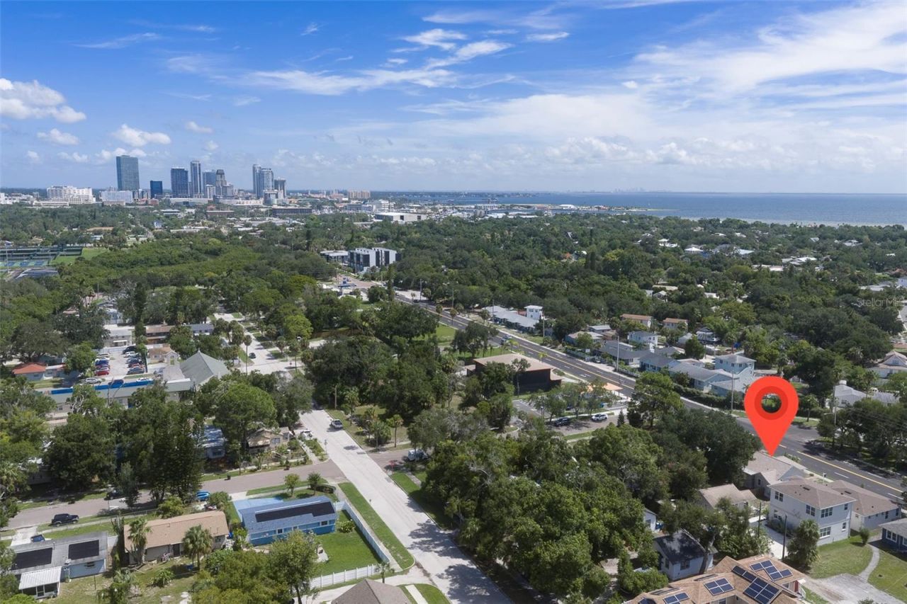 2521 4th Street S, Saint Petersburg, FL 33705 Photo