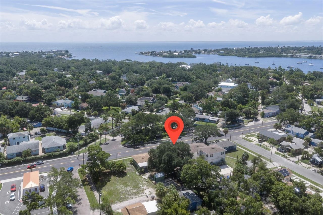 2521 4th Street S, Saint Petersburg, FL 33705 Photo