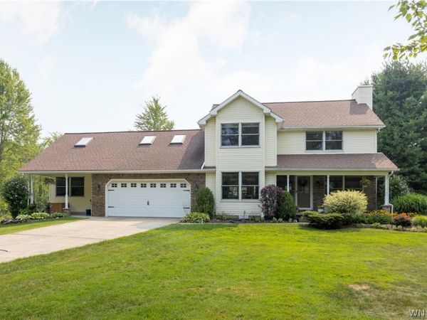 6733 Scherff Road , Orchard Park, NY 14127