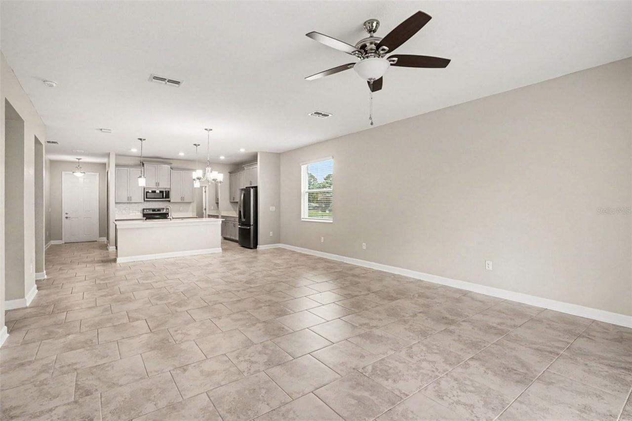 490 Brunswick Drive , Davenport, FL 33837 Photo