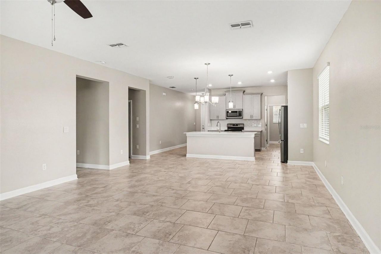 490 Brunswick Drive , Davenport, FL 33837 Photo