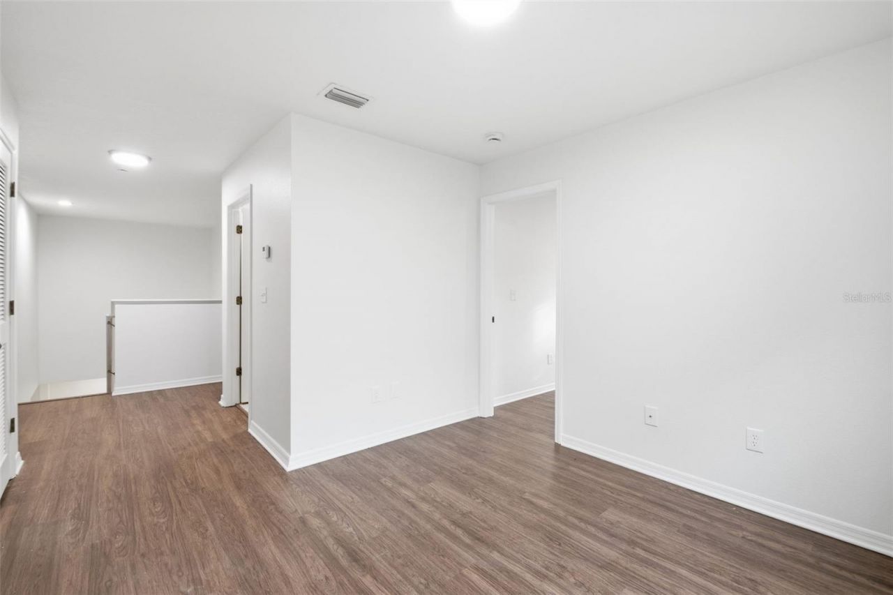 5654 Aaron Court , Sarasota, FL 34232 Photo