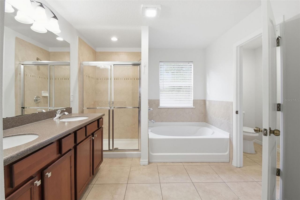 5654 Aaron Court , Sarasota, FL 34232 Photo