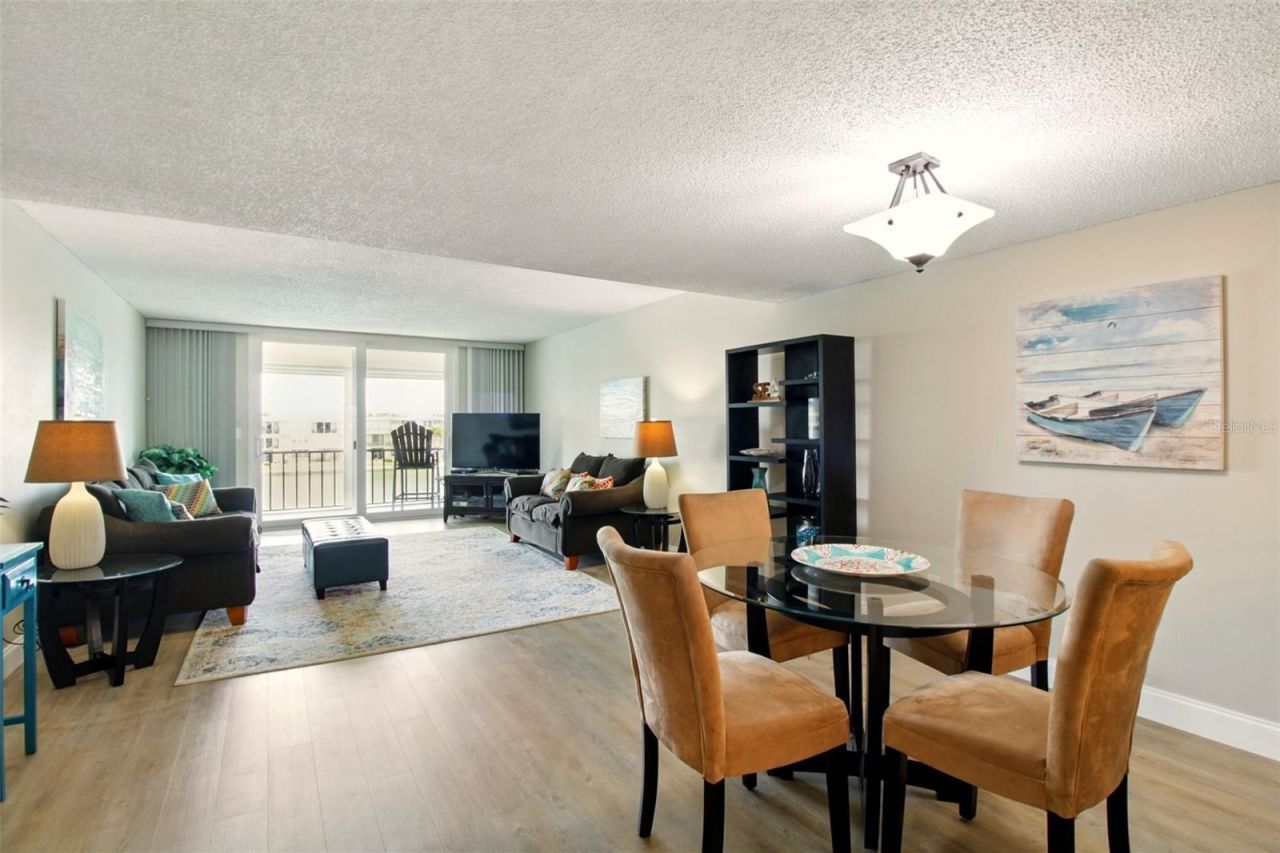 7625 Sun Island Drive S, Unit 304, South Pasadena, FL 33707 Photo