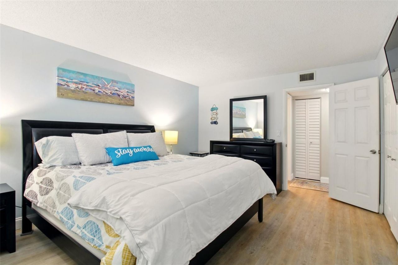 7625 Sun Island Drive S, Unit 304, South Pasadena, FL 33707 Photo