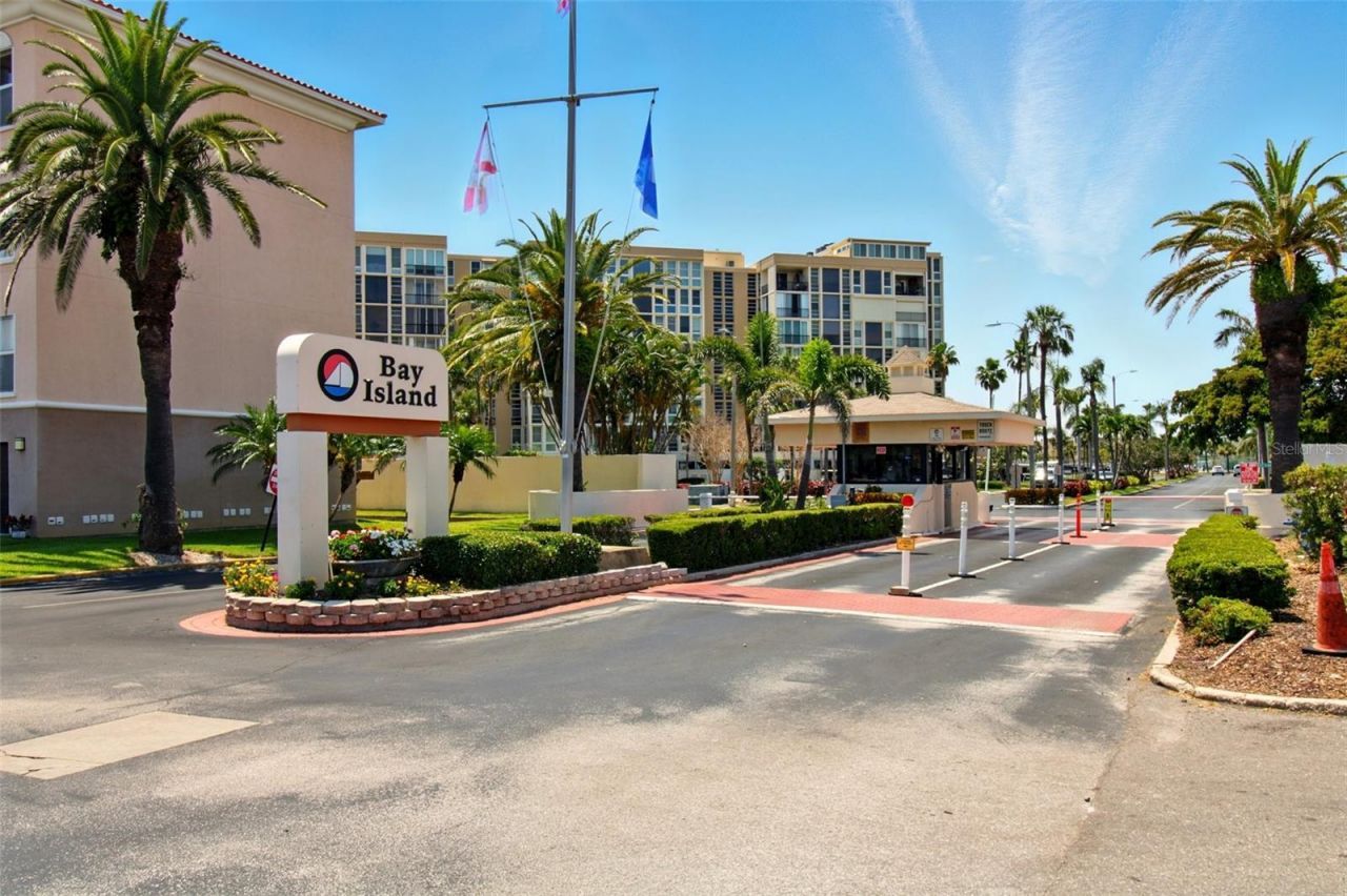 7625 Sun Island Drive S, Unit 304, South Pasadena, FL 33707 Photo