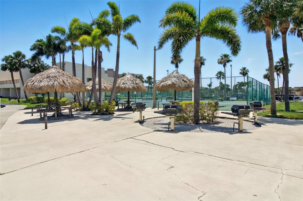 7625 Sun Island Drive S, Unit 304, South Pasadena, FL 33707 Photo